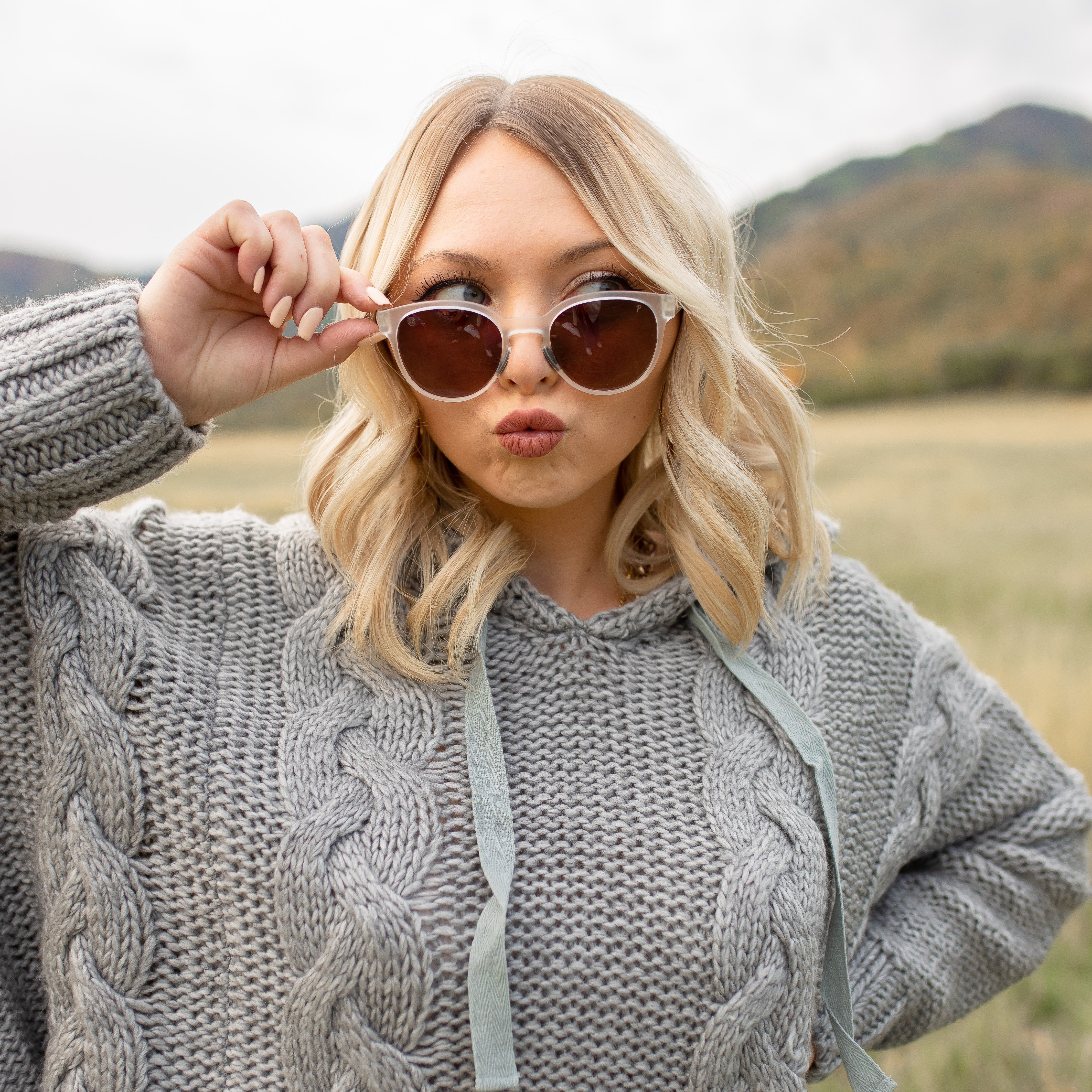 Oasis - Floating Sunglasses 1 KZ