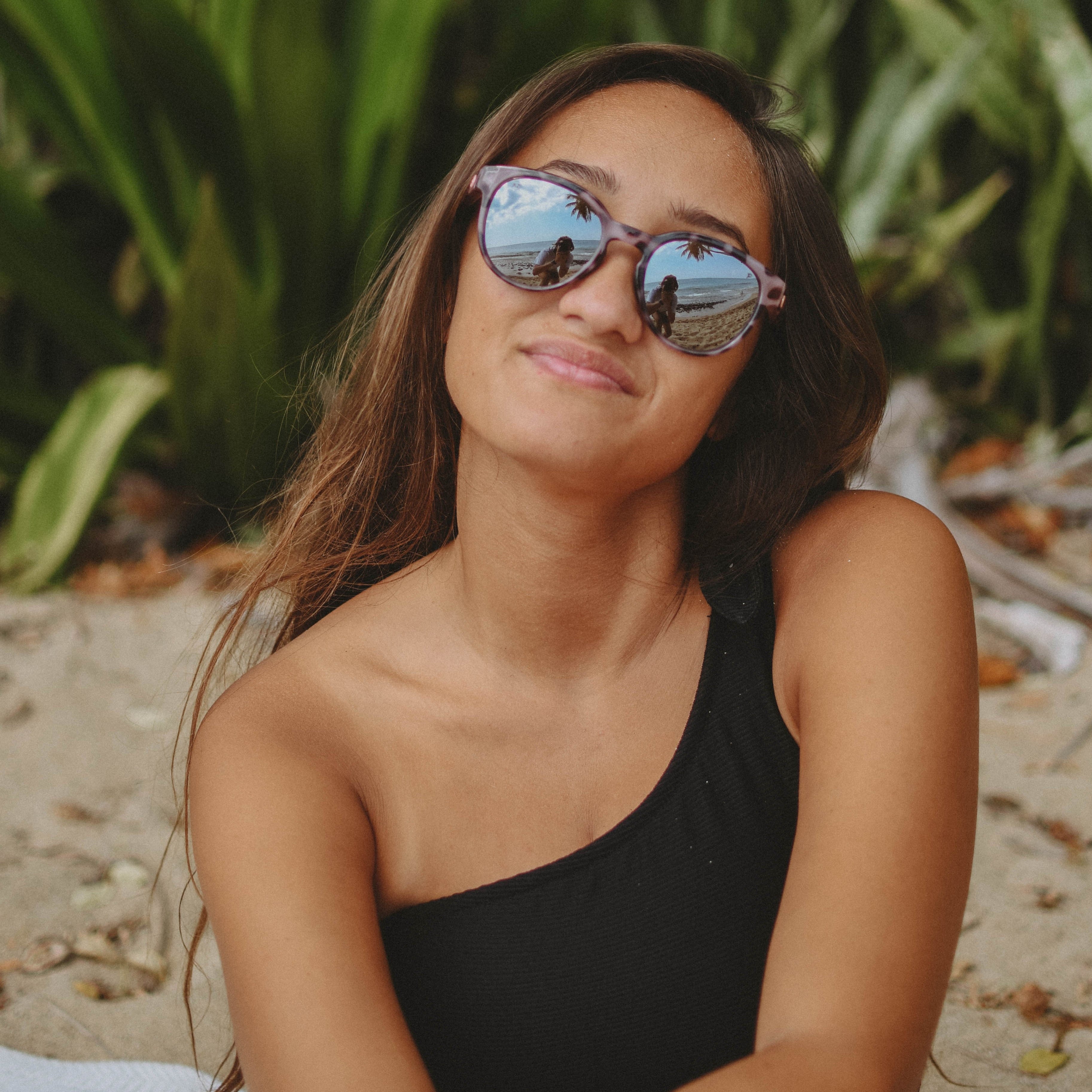 Oasis - Floating Sunglasses KZ